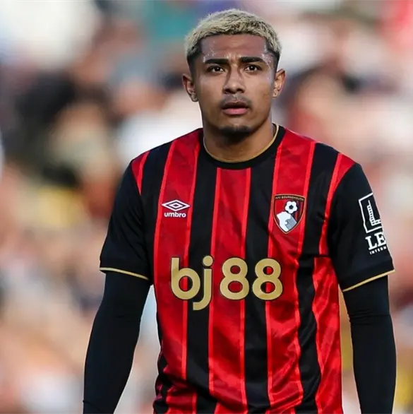 ¿Al América? El rumor que pone a Julián Araujo jugando en la Liga MX ¿Al América? El rumor que pone a Julián Araujo jugando en la Liga MX