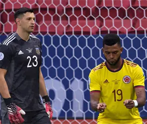 Miguel Borja, refuerzo de Cruz Azul, y la vez que humill&oacute; al Dibu Mart&iacute;nez