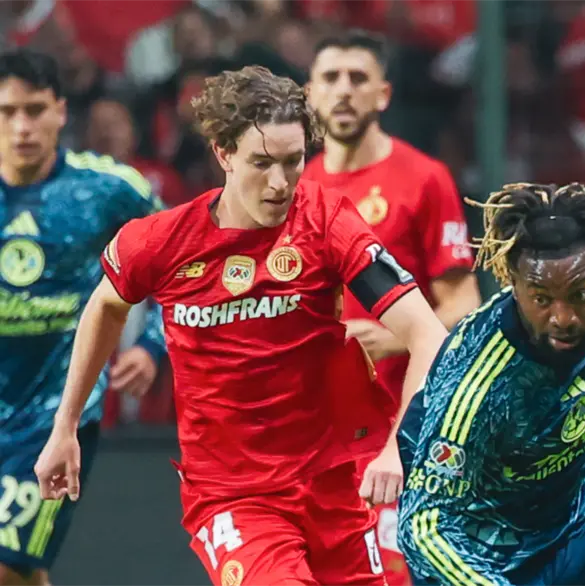 Toluca le copia al Am&eacute;rica en festejo de sus t&iacute;tulos