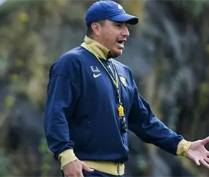 Pumas: Efra&iacute;n Ju&aacute;rez echa a club visitante de Cantera en plena pretemporada