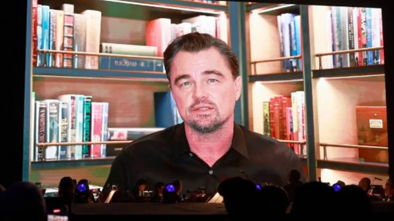  Leonardo DiCaprio vía remota. 