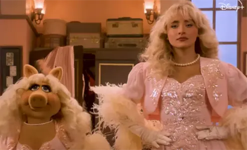 Sabrina Carpenter se une a Miss Piggy en el regreso de El Show de los Muppets