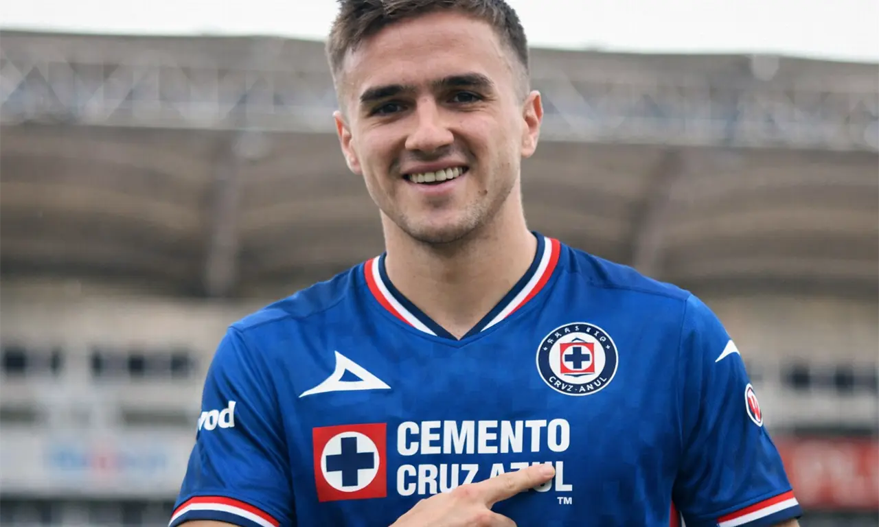  Palavecino llega para fichar con Cruz Azul 