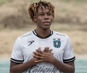 Bless Ege, el futbolista ghan&eacute;s que ficha con Quer&eacute;taro