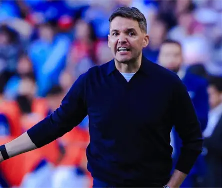 El mensaje de Nicol&aacute;s Larcam&oacute;n a la molesta afici&oacute;n de Cruz Azul