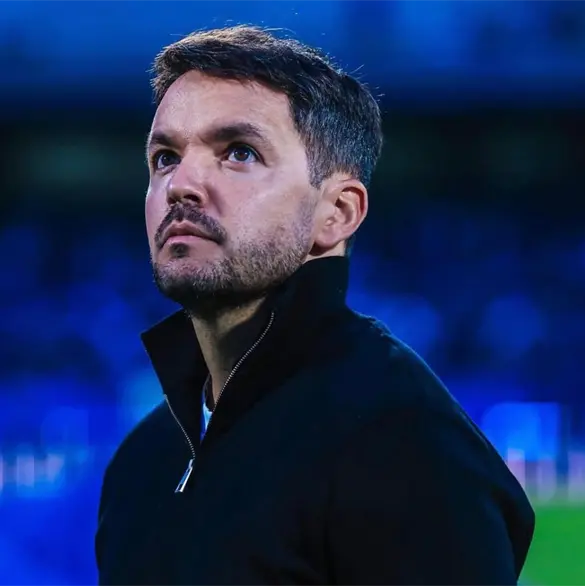 ¿Se le acabó el crédito? las críticas a Larcamón en la jornada 1 ¿Se le acabó el crédito? las críticas a Larcamón en la jornada 1