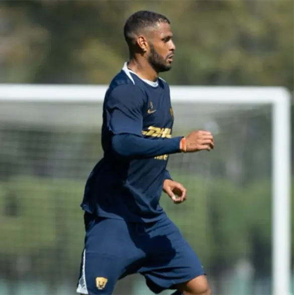 Desaparece, lo que hizo Jos&eacute; Caicedo tras los abucheos con Pumas