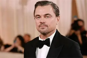 Golden Globes: Leonardo DiCaprio se vuelve meme tras broma de Nikki Glaser