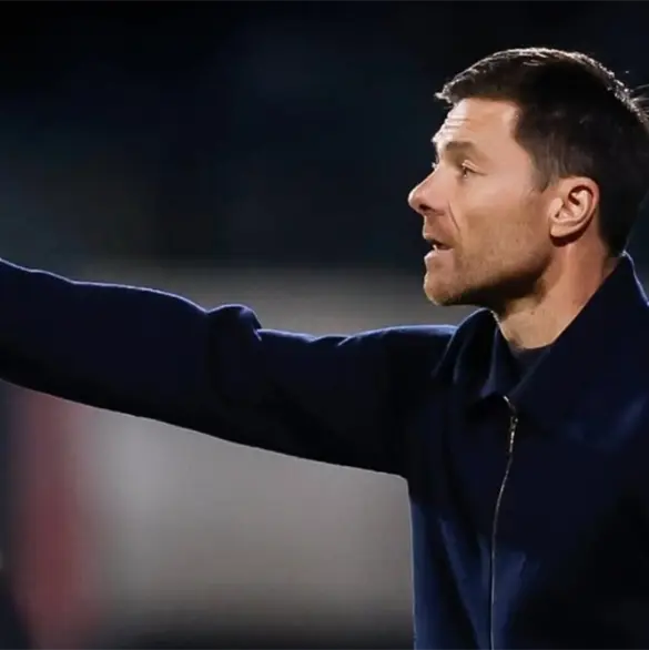 La decisi&oacute;n de Xabi Alonso de dejar el Real Madrid al descubierto