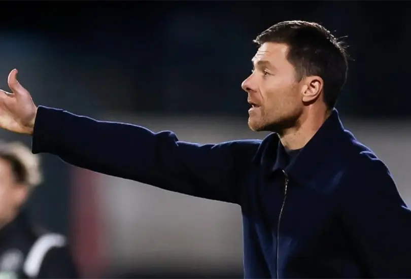 Xabi Alonso sali&oacute; de manera pol&eacute;mica del Real Madrid