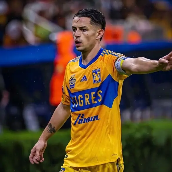 &iquest;Se va de Am&eacute;rica? Lo que se sabe de la posible salida de Fidalgo a Tigres
