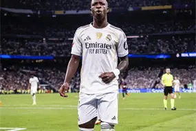 Se cay&oacute; un &iacute;dolo, la reacci&oacute;n de Vinicius Jr a los pitidos en el Bernab&eacute;u