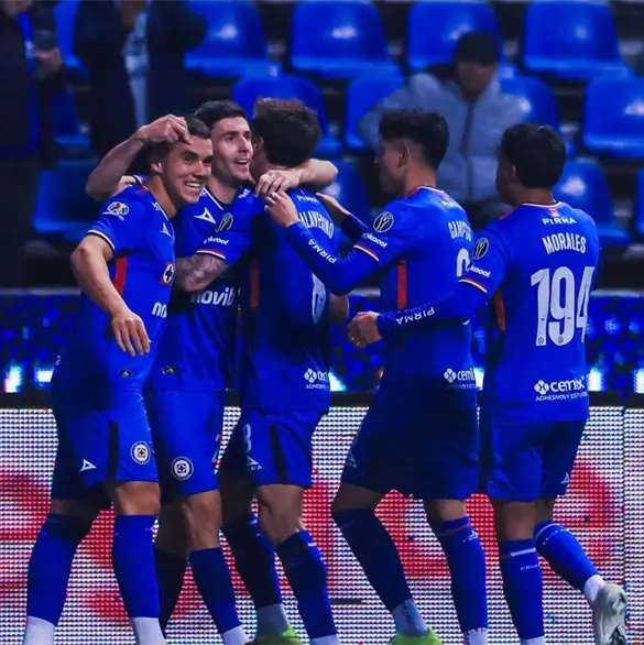 &iquest;Otro fichaje pol&eacute;mico? Cruz Azul tiene en la mira otro sudamericano