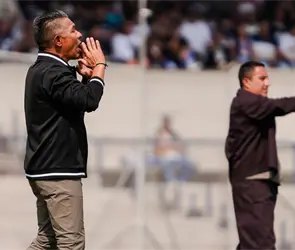 Nacho Ambriz defiende a Ju&aacute;rez por comparaciones con Javier Aguirre