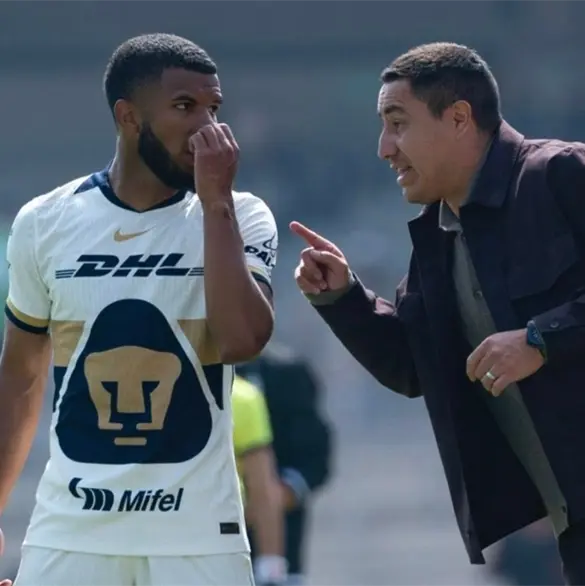 Efra&iacute;n Ju&aacute;rez revel&oacute; el castigo que hay en Pumas por indisciplina