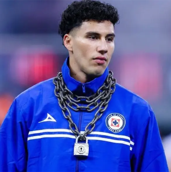 Cruz Azul: El candado a Jorge S&aacute;nchez que complica su salida al PAOK