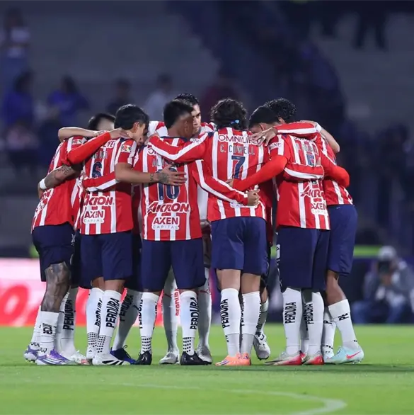¿Cuántos más? Otro exiliado que brilla fuera de Chivas ¿Cuántos más? Otro exiliado que brilla fuera de Chivas
