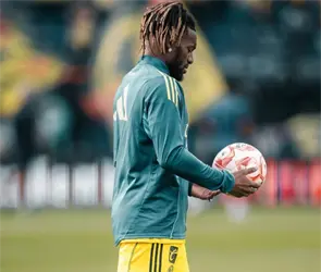 Liga &Aacute;rabe respalda a Allan Saint-Maximin tras salida