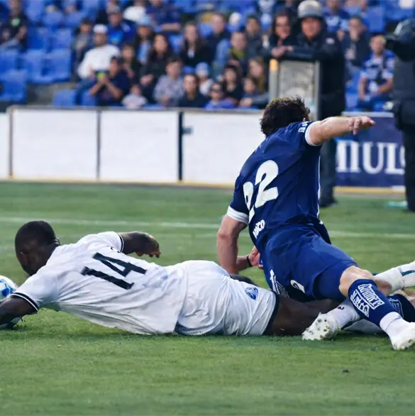 &iexcl;Alerta en Pachuca! Alan Mozo sali&oacute; lesionado del tobillo ante Quer&eacute;taro