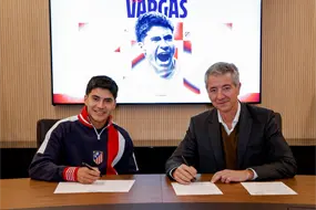Atl&eacute;tico de Madrid present&oacute; a Obed Vargas como nuevo colchonero