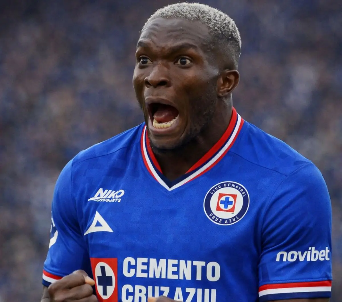  Lo que pagó Cruz Azul por Eberé 