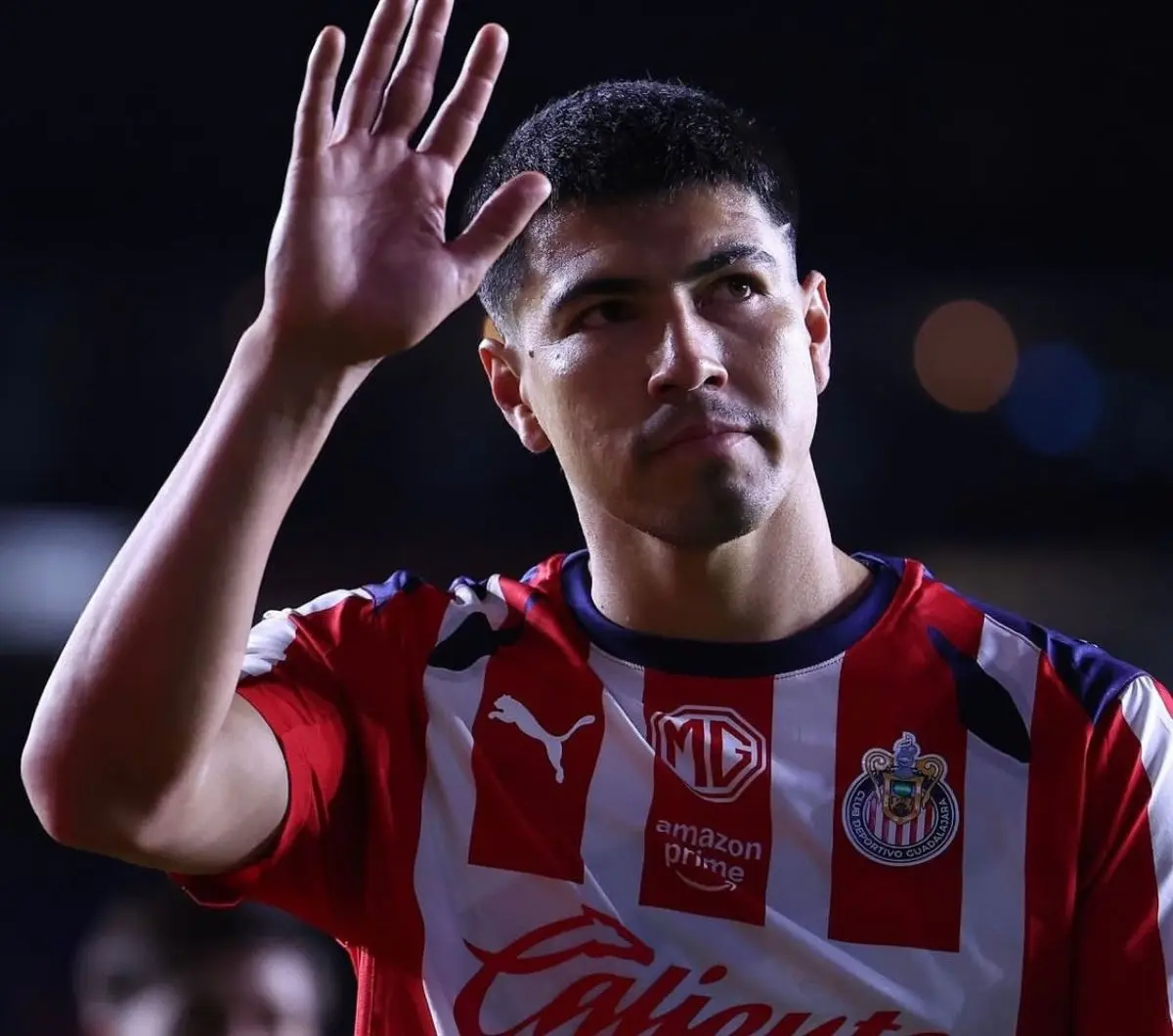  Guti Rompe el silencio sobre su situación en Chivas 