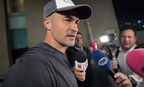 Cruz Azul amarra a Nico Ib&aacute;&ntilde;ez de &uacute;ltimo minuto