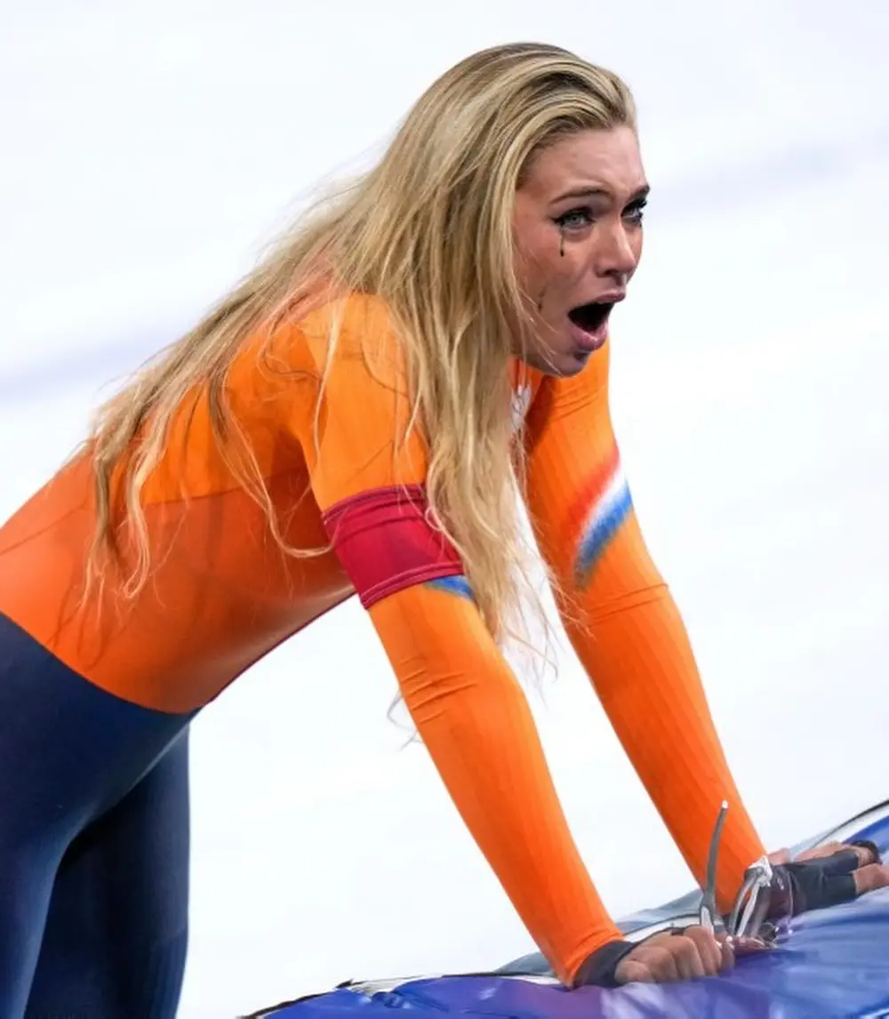 Pasado en el hockey: Antes de conquistar las pistas de hielo, la deportista destac&oacute; como jugadora de hockey sobre c&eacute;sped, base de su impresionante potencia f&iacute;sica.