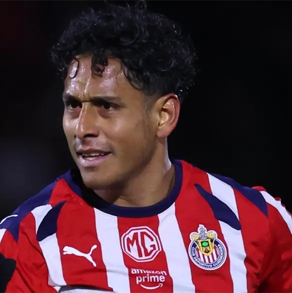 &iquest;Regreso anticipado? Lo que se sabe sobre la vuelta de Romo con Chivas