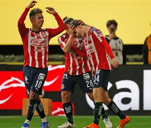 Chivas le cerr&oacute; la boca al americanismo con triunfo en el Cl&aacute;sico