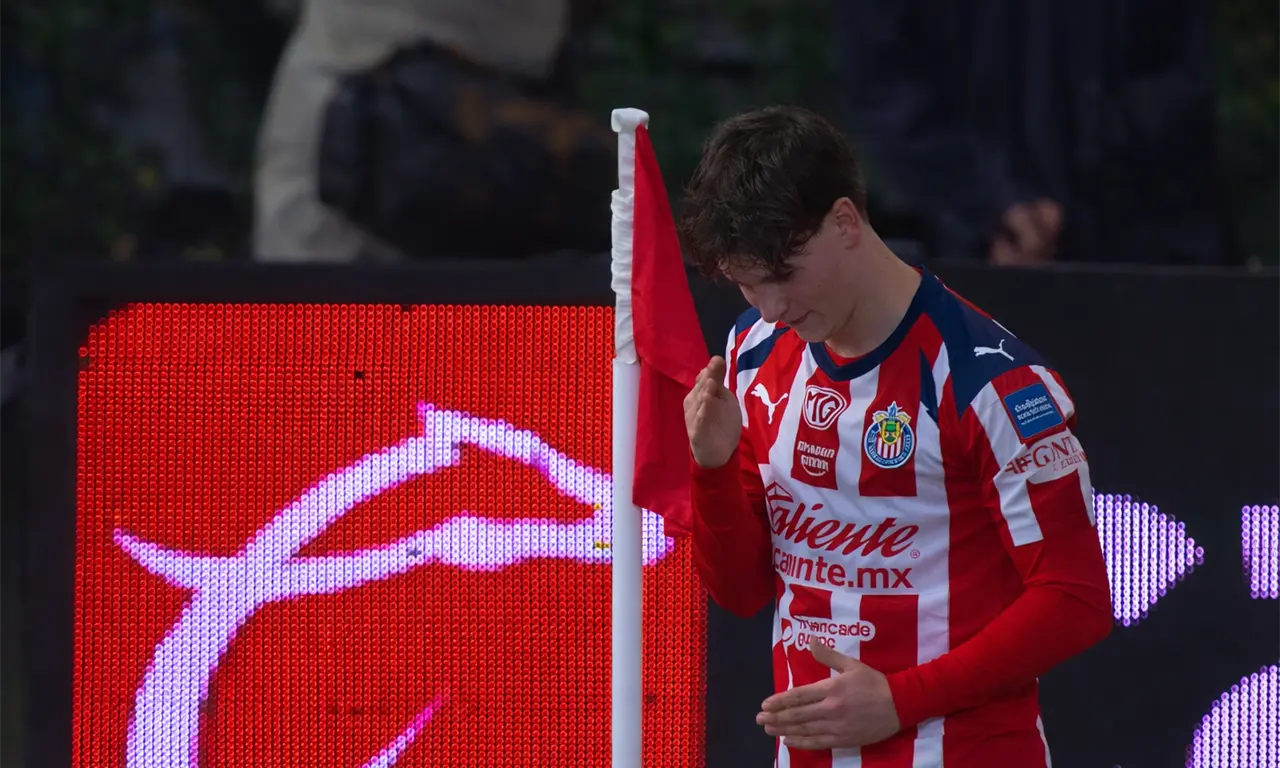  El festejo robótico de González encendió la nostalgia del ‘Cubo’ Torres. 