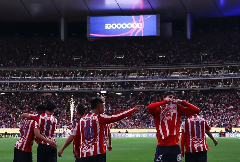 Chivas logra r&eacute;cord que no pudo el Am&eacute;rica tricampe&oacute;n