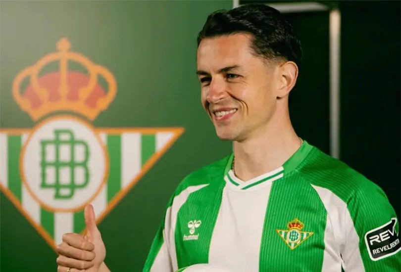 Contactos con Fidalgo para el Tricolor