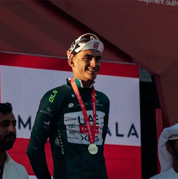 Del Toro termina segundo en la Etapa 3 y se acerca al liderato