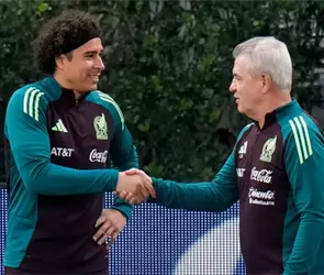 Aguirre le da esperanza a Guillermo Ochoa para llegar al Mundial 2026 Aguirre le da esperanza a Guillermo Ochoa para llegar al Mundial 2026