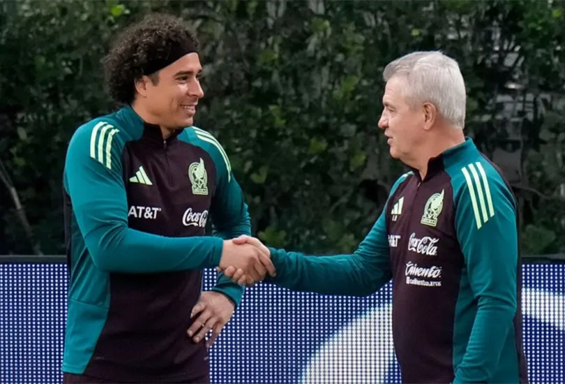 Aguirre le volvi&oacute; a abrir la puerta del Tri a Memo Ochoa