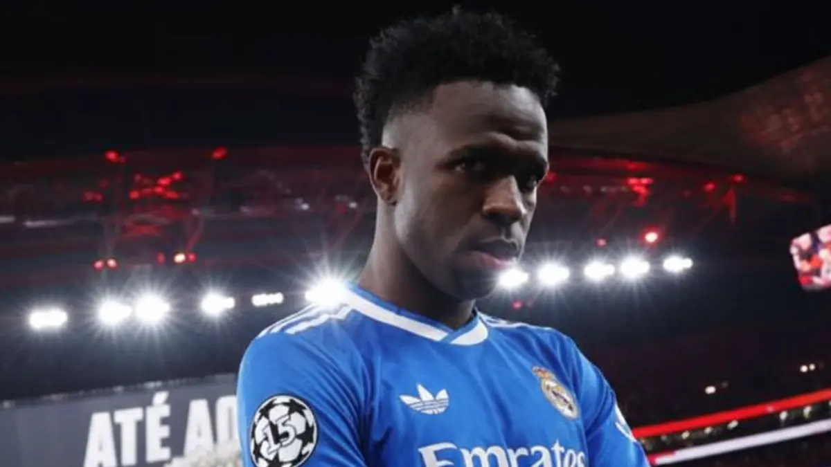  Vinicius Jr. fue víctima de racismo por parte de los aficionados del Benfica 