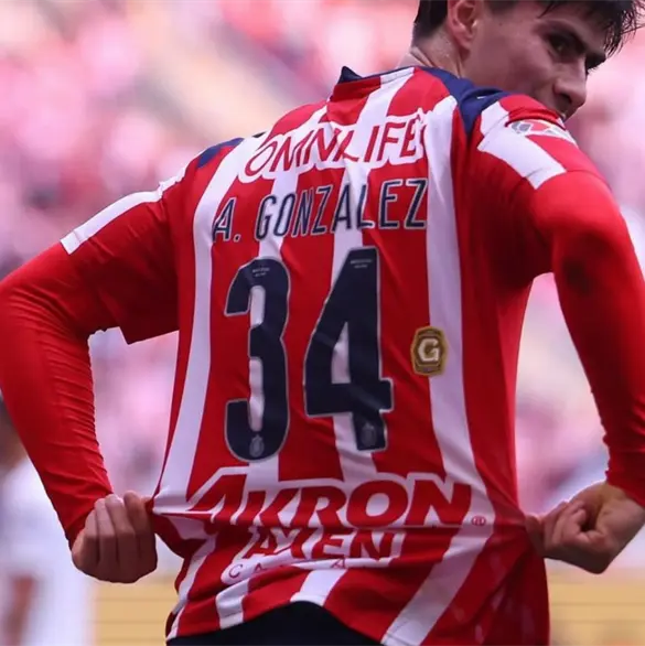 Supera a referentes: La Hormiga y sus n&uacute;meros en Chivas que impactan