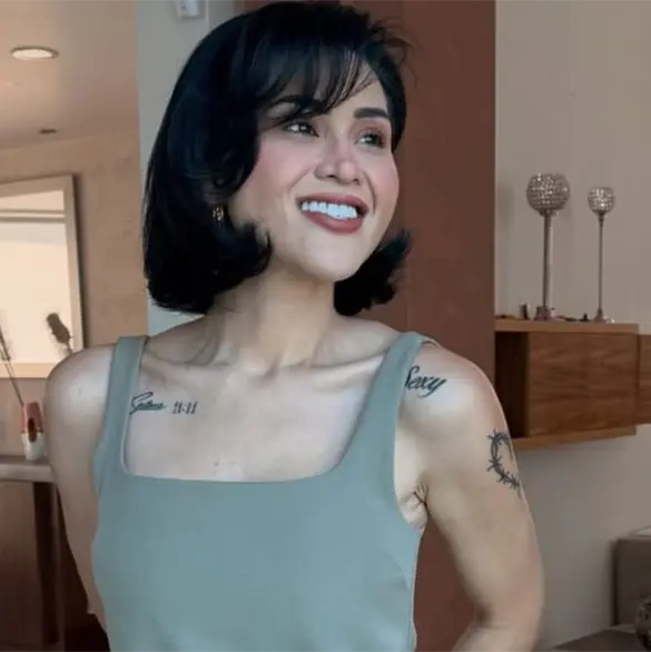 "Me duele much&iacute;simo": Gomita rompe en llanto en vivo tras hospitalizaci&oacute;n