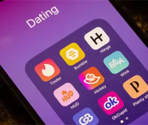 Mujer arrestada por enviar 159 mil mensajes a un hombre después de una cita Mujer arrestada por enviar 159 mil mensajes a un hombre después de una cita