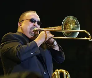 El mundo de la m&uacute;sica despide al maestro Willie Col&oacute;n que deja un legado