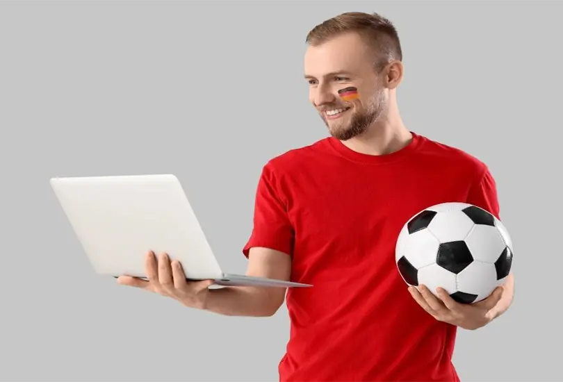 La inteligencia artificial y el an&aacute;lisis predictivo ayudan a prevenir lesiones en el f&uacute;tbol profesional con apoyo de laptops especializadas.