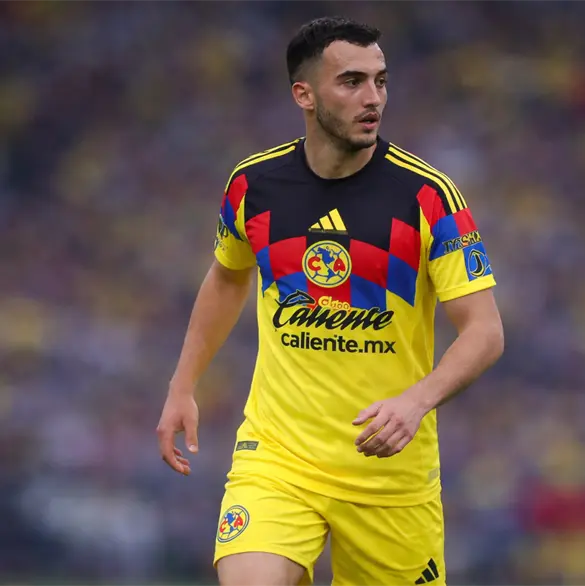 Luis Ch&aacute;vez, el refuerzo estelar que Am&eacute;rica planea para el verano