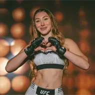 Regina Tar&iacute;n: la belleza mexicana que debuta en UFC M&eacute;xico