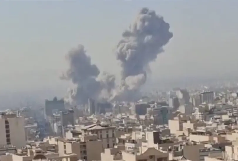 Estados Unidos e Israel lanzaron ataques contra Irán, que respondió con ofensivas en varios puntos de la región. Estados Unidos e Israel lanzaron ataques contra Irán, que respondió con ofensivas en varios puntos de la región.