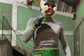 Navarrete vence por TKO y se consagra campe&oacute;n mundial superpluma en Arizona