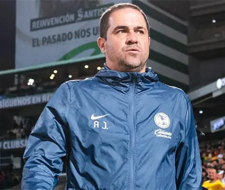 Jardine asume culpa tras goleada 1-4 del Am&eacute;rica frente a Tigres