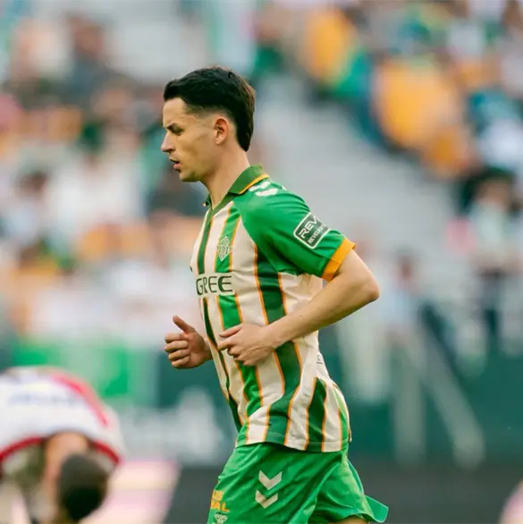 &iexcl;Magia mexicana en la Cartuja! Fidalgo marca su primer gol con Betis