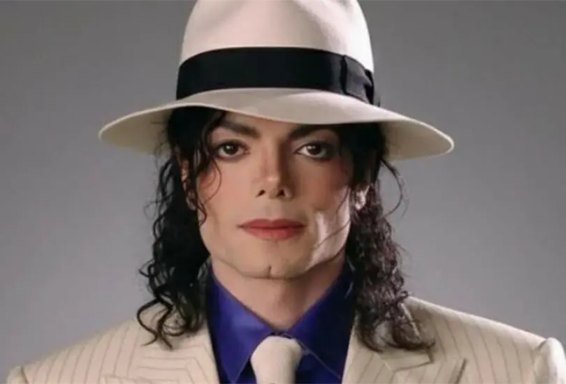 Cuatro hermanos demandaron al patrimonio de Michael Jackson por presunto tráfico sexual infantil y manipulación. Cuatro hermanos demandaron al patrimonio de Michael Jackson por presunto tráfico sexual infantil y manipulación.