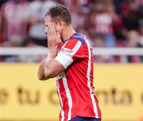 &iquest;Enloqueci&oacute;? La nueva reflexi&oacute;n viral de Chicharito